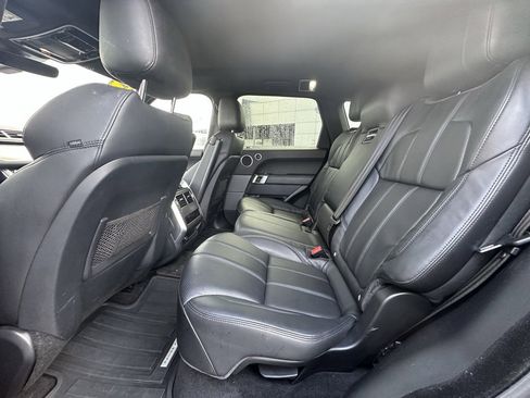 Used 2017 Land Rover Range Rover Sport SE image 13
