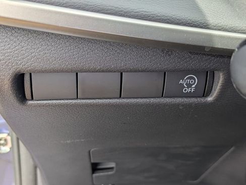 Used 2025 Nissan Kicks S w/ Charging Package FWD image 17