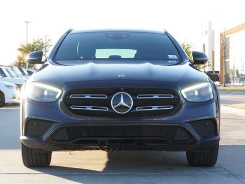 Used 2022 Mercedes-Benz E 450 4MATIC All-Terrain Wagon image 2