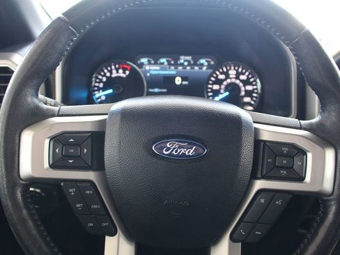 Used 2017 Ford F150 Lariat w/ Equipment Group 502A Luxury AWD/4WD image 20