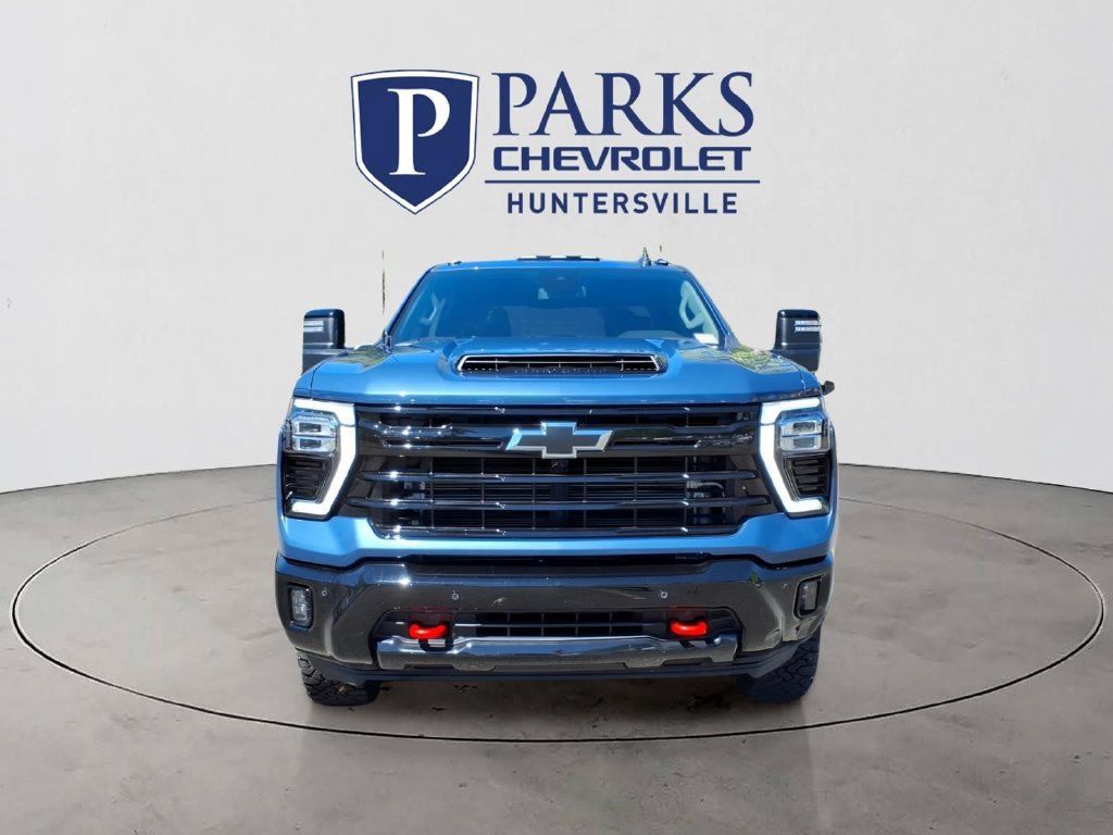 Used 2026 Chevrolet Silverado 2500 LT w/ Trail Boss Package AWD/4WD image 2