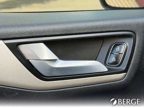 Used 2022 Ford Escape SEL AWD/4WD image 16