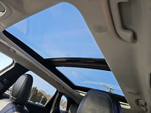 Used 2020 Jeep Cherokee Limited w/ Trailer Tow Group image 24