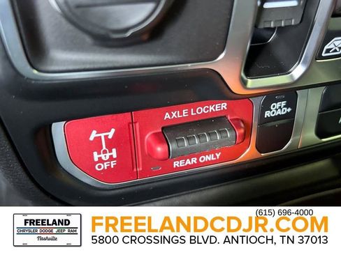 New 2025 Jeep Gladiator Mojave w/ Convenience Group image 18