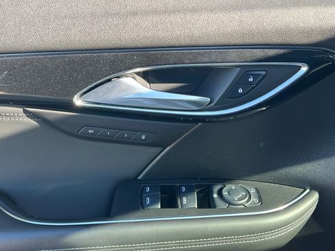 Used 2024 Buick Envision Preferred image 23