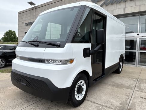 Used 2024 Chevrolet Brightdrop 400 w/ Commercial Equipment Package AWD/4WD image 7