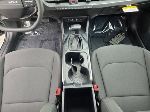 New 2026 Kia K4 FWD image 20