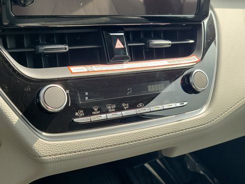 New 2026 Toyota Corolla Cross L image 29