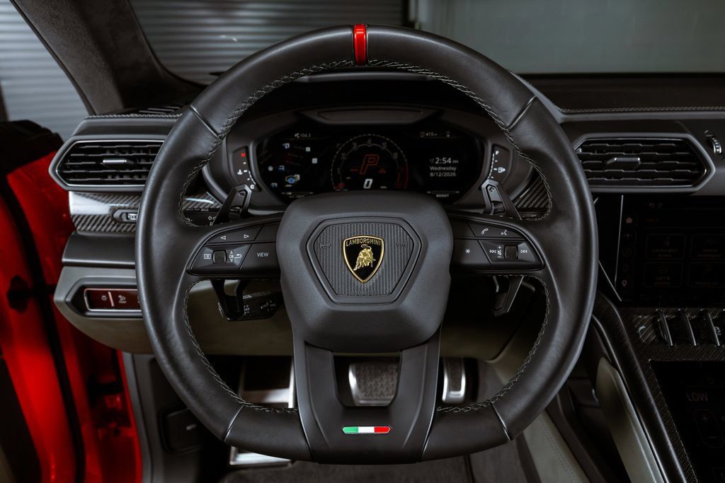 Used 2024 Lamborghini Urus S AWD/4WD image 13