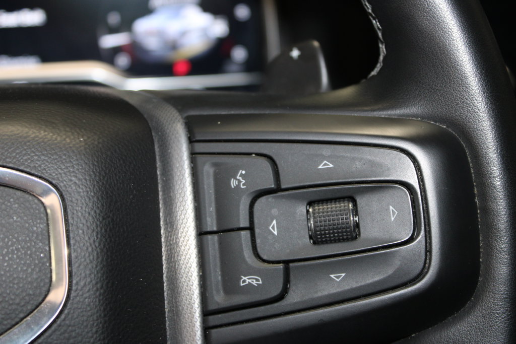 Used 2023 GMC Sierra 1500 Denali AWD/4WD image 36