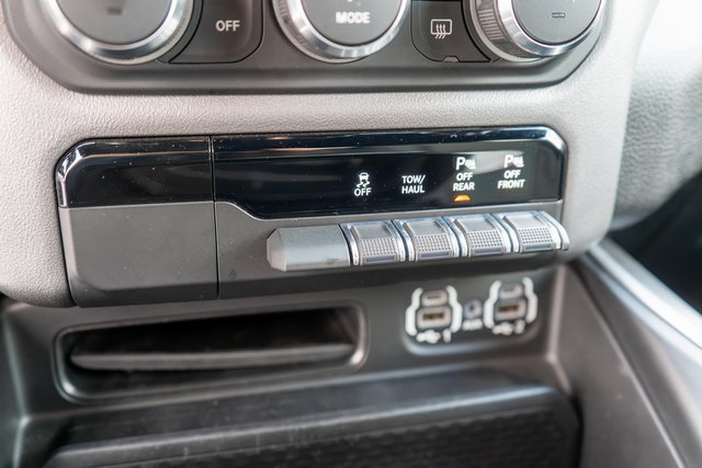 Used 2020 RAM 1500 Big Horn AWD/4WD image 29