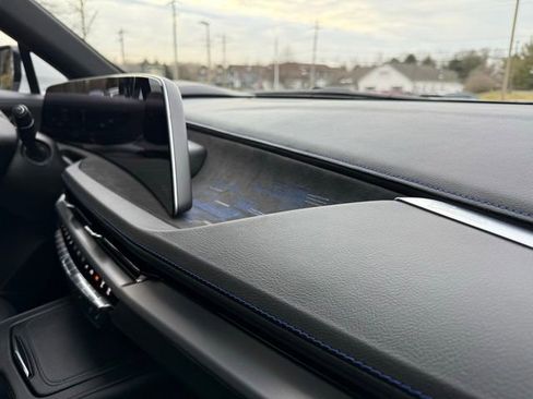 Used 2024 Cadillac XT4 Sport image 44