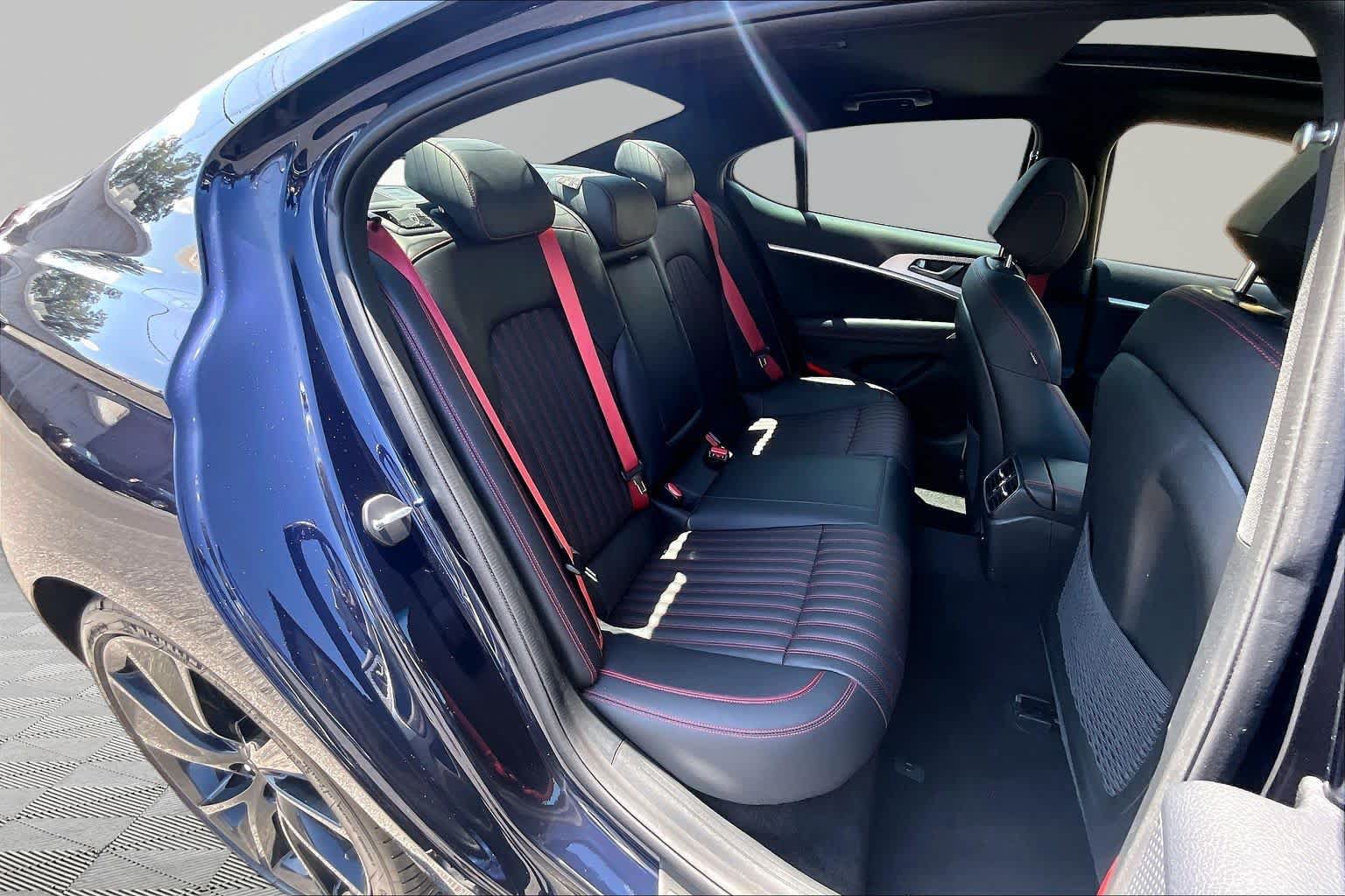 Used 2023 Genesis G70 2.0T w/ Sport Prestige Package RWD image 20