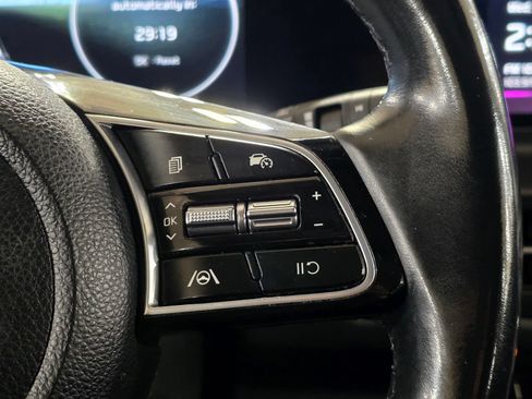 Used 2024 Kia Seltos EX FWD image 32