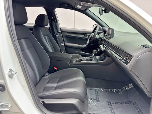 Used 2023 Honda Civic Sport image 14