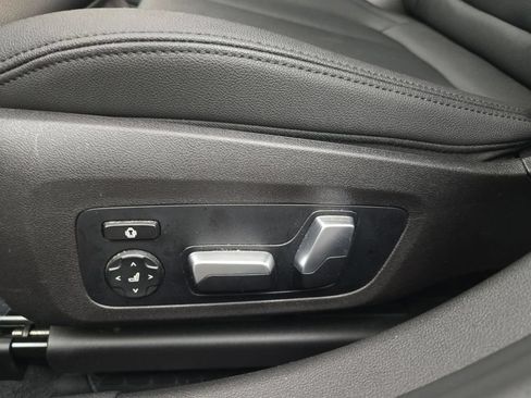 Used 2020 BMW 330i xDrive Sedan w/ Convenience Package AWD/4WD image 14