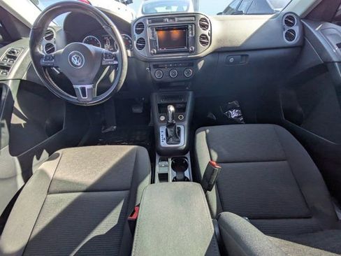 Used 2018 Volkswagen Tiguan Limited image 11