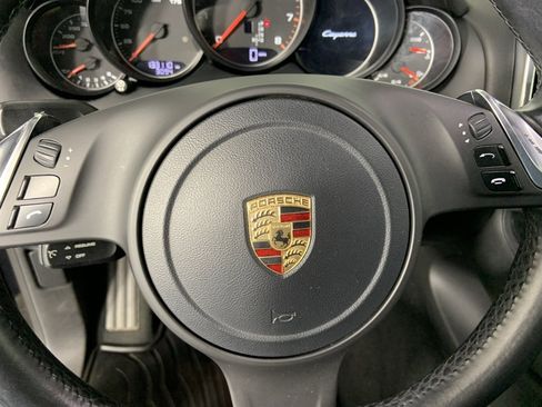 Used 2014 Porsche Cayenne w/ Basic Package image 32