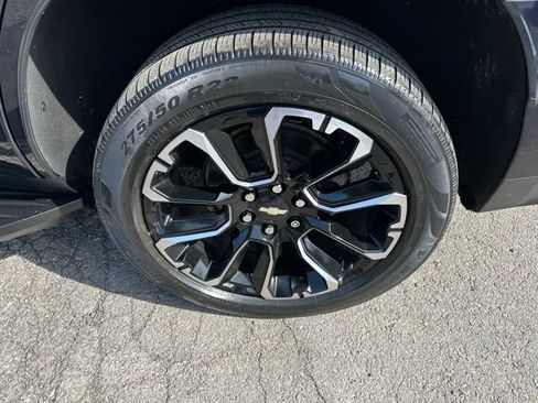 Used 2022 Chevrolet Tahoe LT w/ Luxury Package AWD/4WD image 10