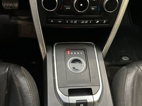 Used 2016 Land Rover Discovery Sport HSE AWD/4WD image 30