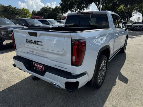 Used 2026 GMC Sierra 1500 Denali Ultimate AWD/4WD image 6
