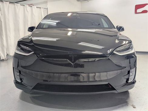 Used 2018 Tesla Model X 75D image 22