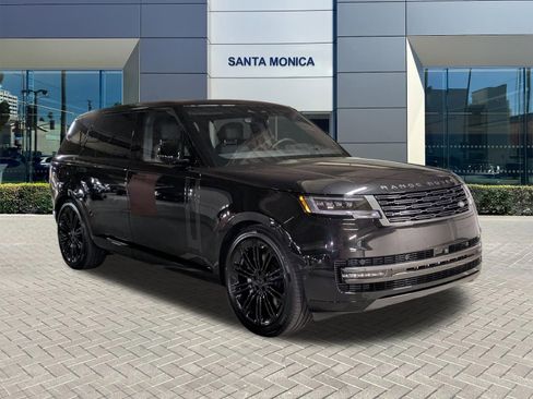 New 2026 Land Rover Range Rover Long Wheelbase SE AWD/4WD image 7