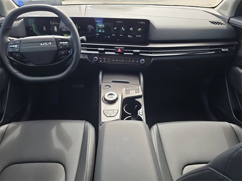 New 2026 Kia Sportage EX image 13