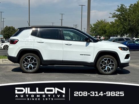 Used 2025 Jeep Compass Limited AWD/4WD image 3