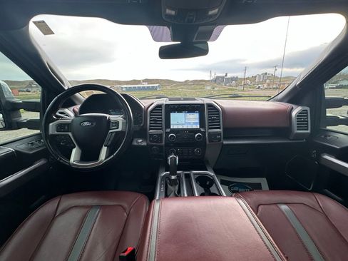 Used 2018 Ford F150 Platinum w/ Equipment Group 701A Luxury AWD/4WD image 25