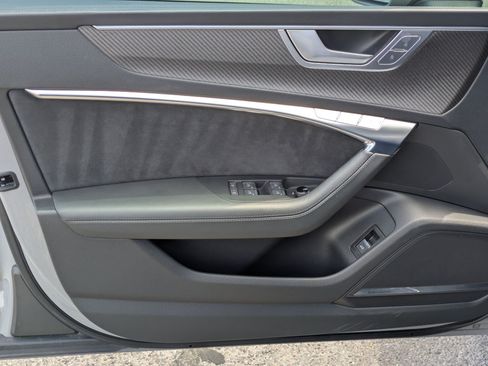 Used 2024 Audi RS 7 Performance AWD/4WD image 17