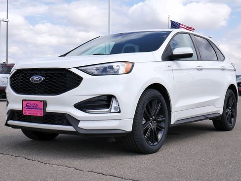 Used 2021 Ford Edge ST-Line w/ Class II Trailer Tow Package AWD/4WD image 1