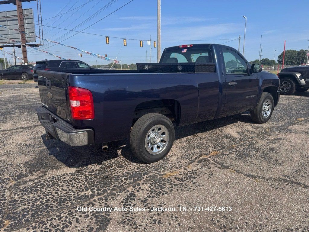 Used 2011 Chevrolet Silverado 1500 W/T w/ LS Package RWD image 5