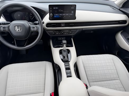 Certified 2026 Honda HR-V LX image 12