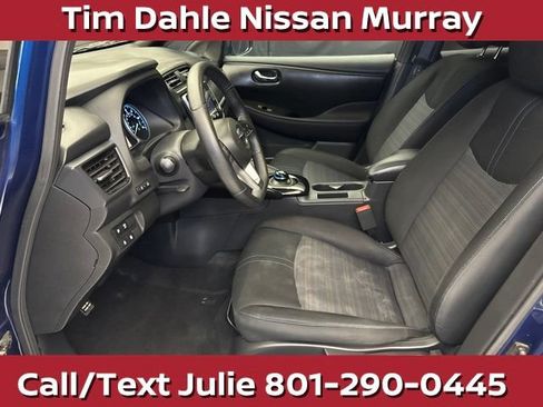 Used 2022 Nissan Leaf SV FWD image 23