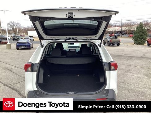 Used 2024 Toyota RAV4 XLE image 12