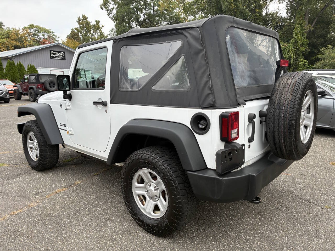 Used 2015 Jeep Wrangler Sport AWD/4WD image 3