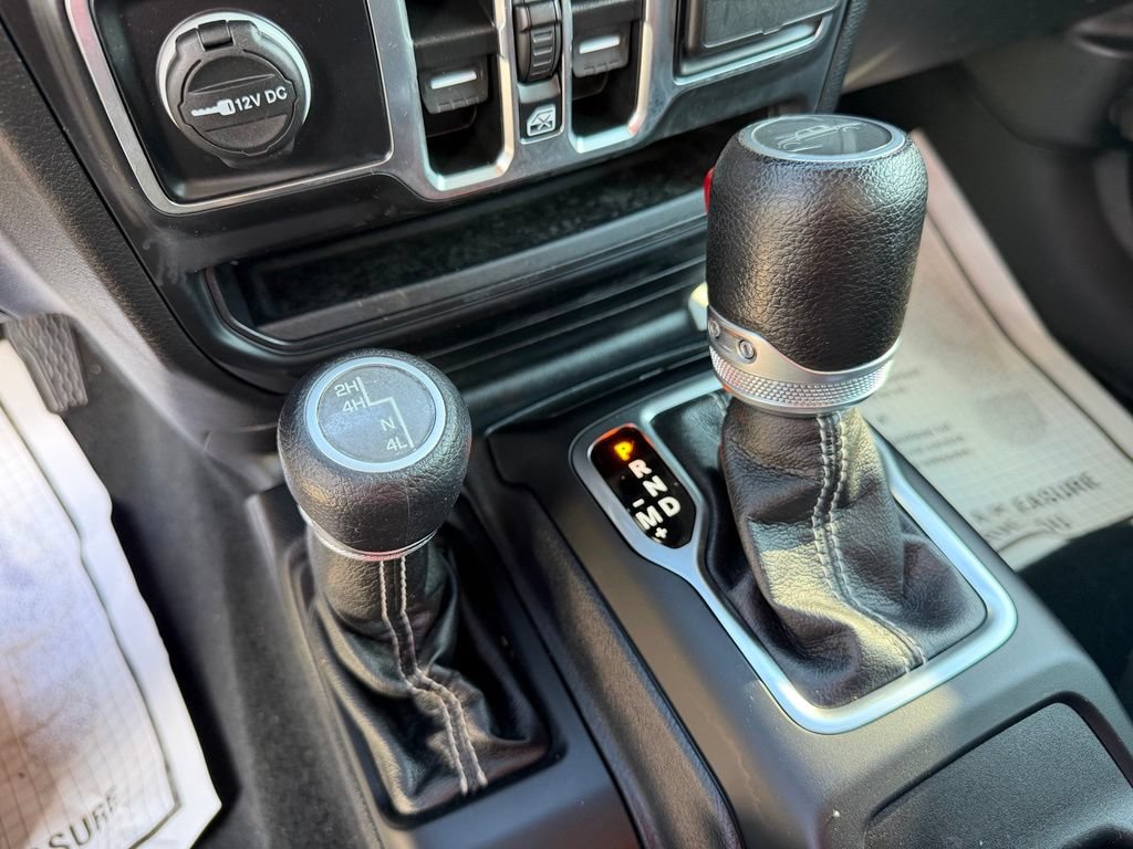 Used 2022 Jeep Gladiator Overland AWD/4WD image 9
