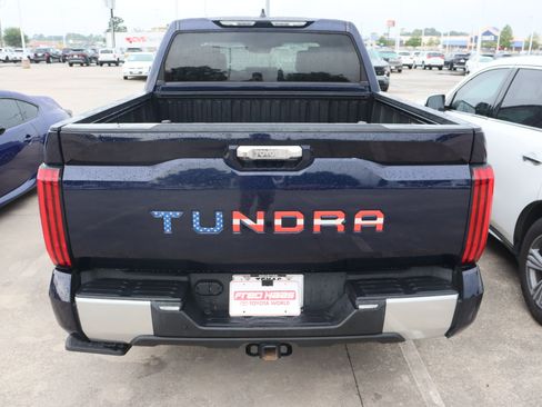 Used 2022 Toyota Tundra Limited w/ Power Package RWD image 10