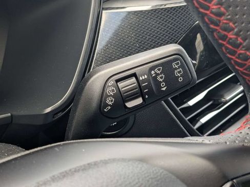 Used 2023 Ford Escape ST-Line FWD image 25