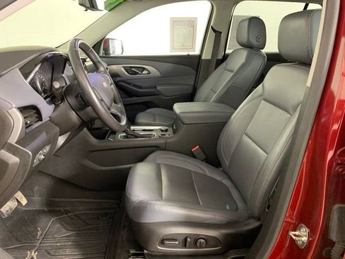 Used 2019 Chevrolet Traverse LT w/ LT Premium Package image 14