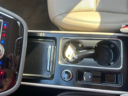 Used 2021 Lincoln Corsair AWD w/ Equipment Group 101A image 19