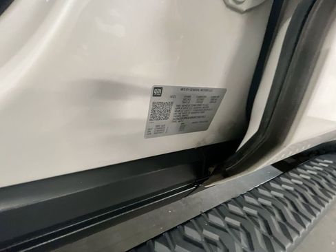 Used 2021 Chevrolet Tahoe Z71 w/ Rear Media and Nav Package image 35