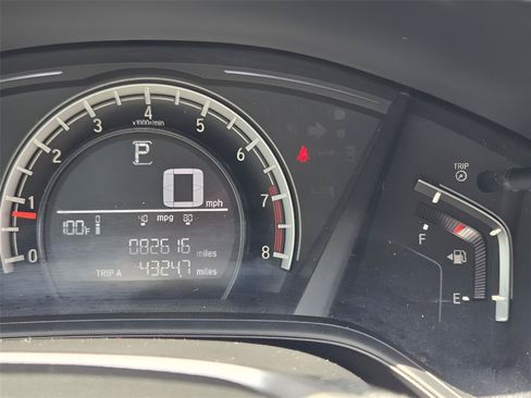 Used 2018 Honda CR-V LX image 14