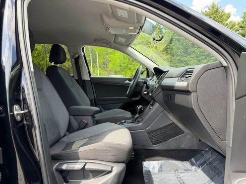Used 2021 Volkswagen Tiguan S AWD/4WD image 14