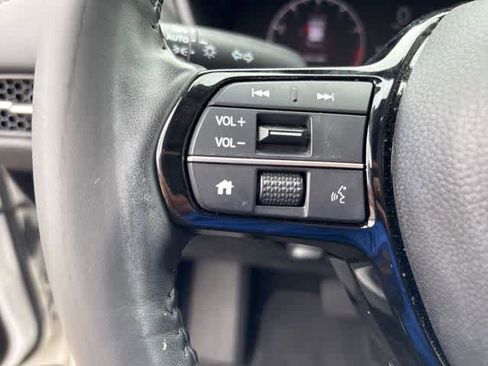 Used 2024 Honda HR-V EX-L image 12