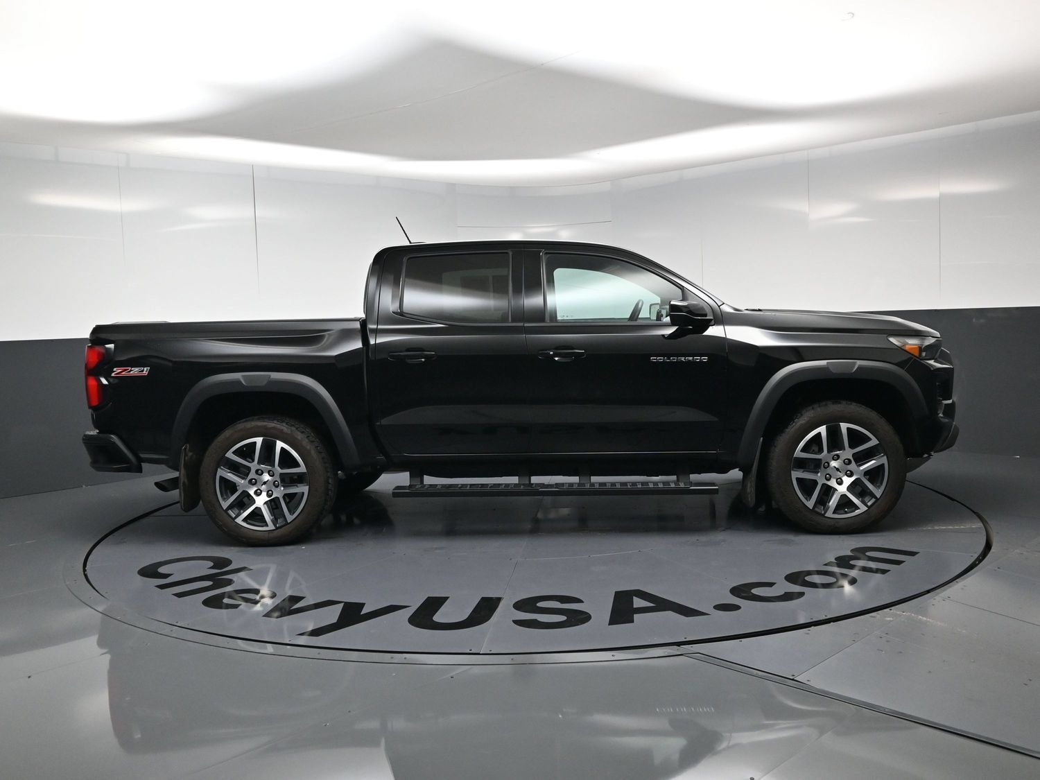 Used 2024 Chevrolet Colorado Z71 w/ Z71 Convenience Package 2 AWD/4WD image 10