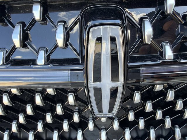 New 2026 Lincoln Nautilus Reserve AWD/4WD image 7