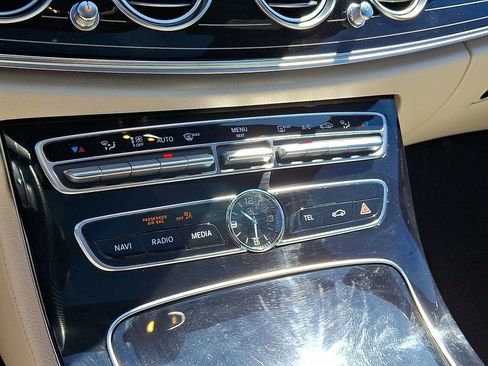 Used 2018 Mercedes-Benz E 300 4MATIC image 17