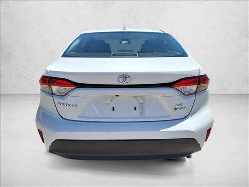 Used 2026 Toyota Corolla LE FWD image 6